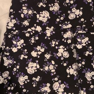 Victoria's Secret Pink Ultimate leggings.